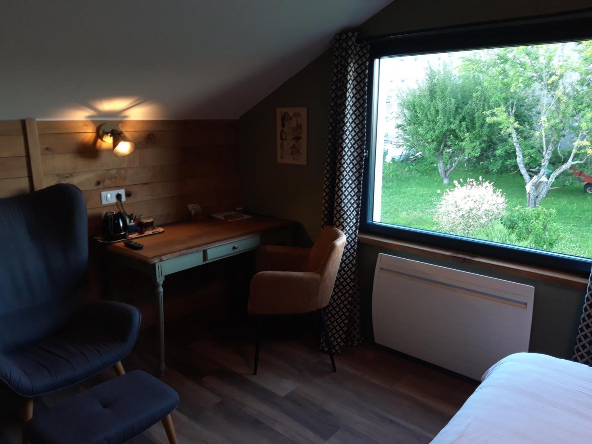 B&B CHEZ FOUCHS - Chambre d'hôtes Dun-sur-Meuse Quarto foto