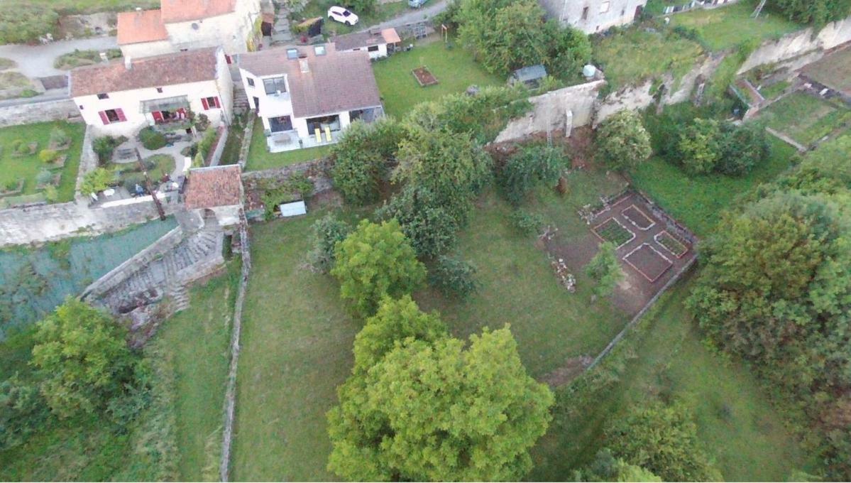 B&B CHEZ FOUCHS - Chambre d'hôtes Dun-sur-Meuse Exterior foto
